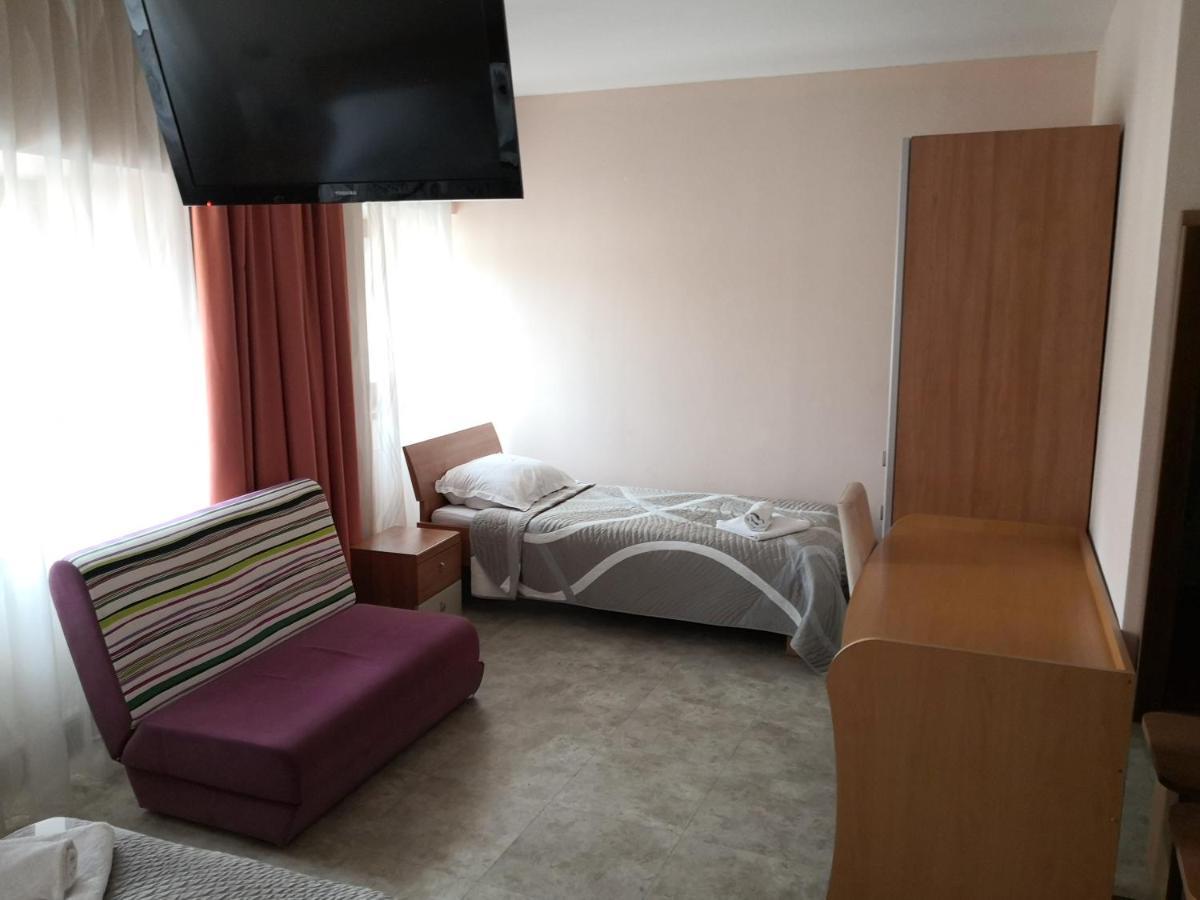 Gostilna Pri Dragici, Gostilna S Prenocisci, D.O.O. Hotell Sežana Eksteriør bilde