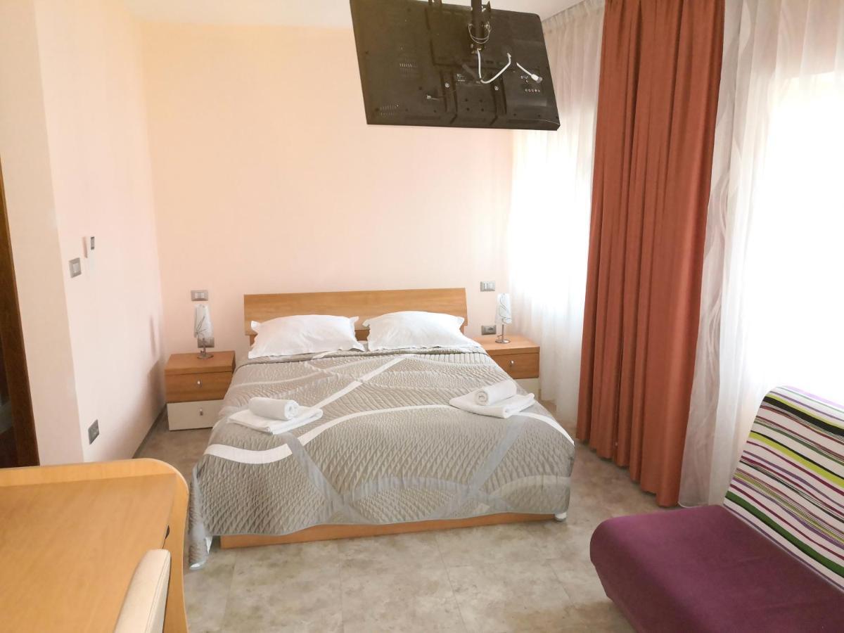 Gostilna Pri Dragici, Gostilna S Prenocisci, D.O.O. Hotell Sežana Eksteriør bilde